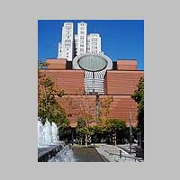 San Francisco Museum of Modern Art MOMA, photo WolfmanSF, Wikipedia.jpg